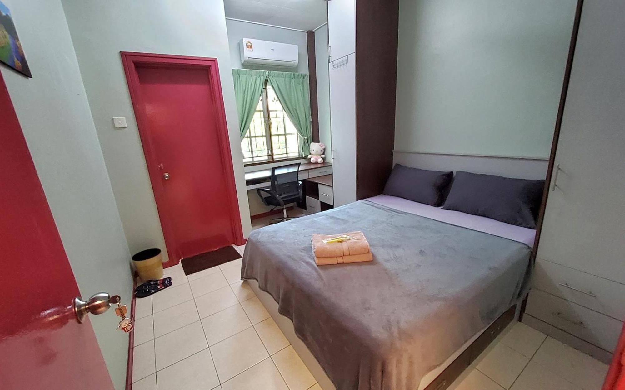 Putrajaya Transit Romestay Екстер'єр фото